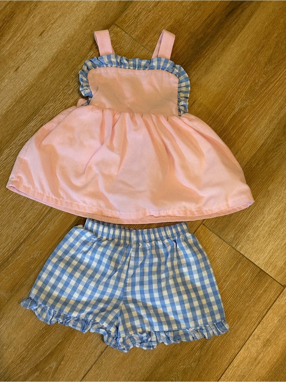 Stitchy Fish Outfit